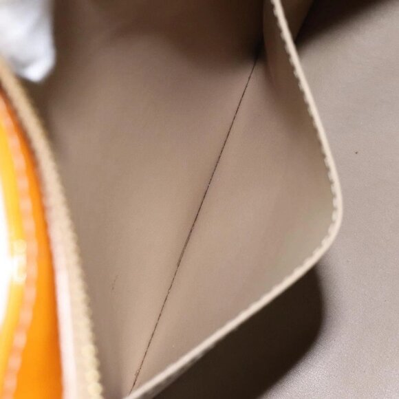 LOUIS VUITTON Monogram Vernis Houston Hand Bag Beige - Picture 14 of 16